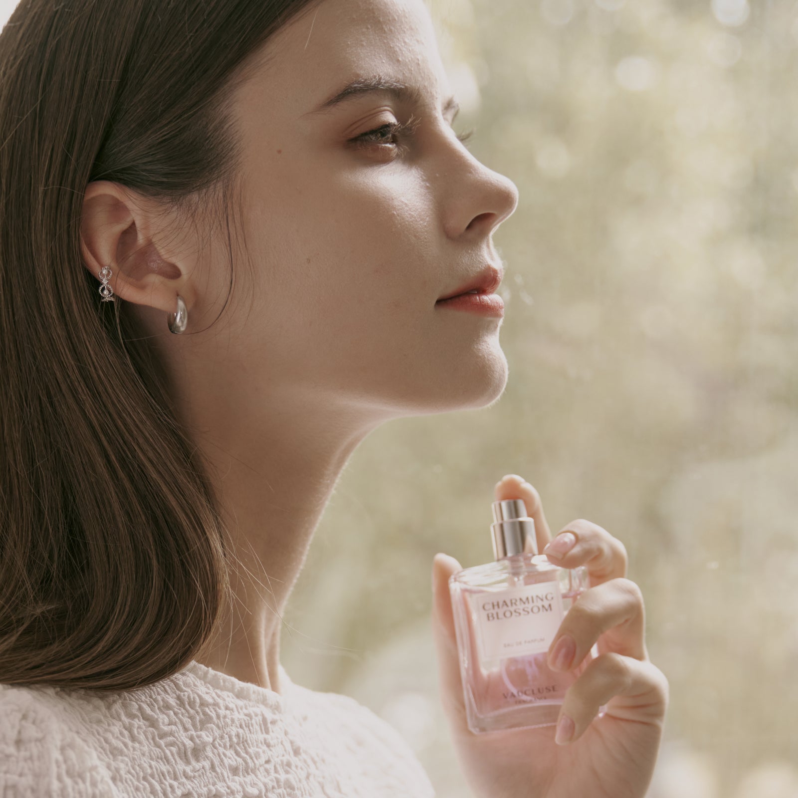 A Symphony of Scents: Crafting Perfumes That Enchant the Senses - VAUCLUSE