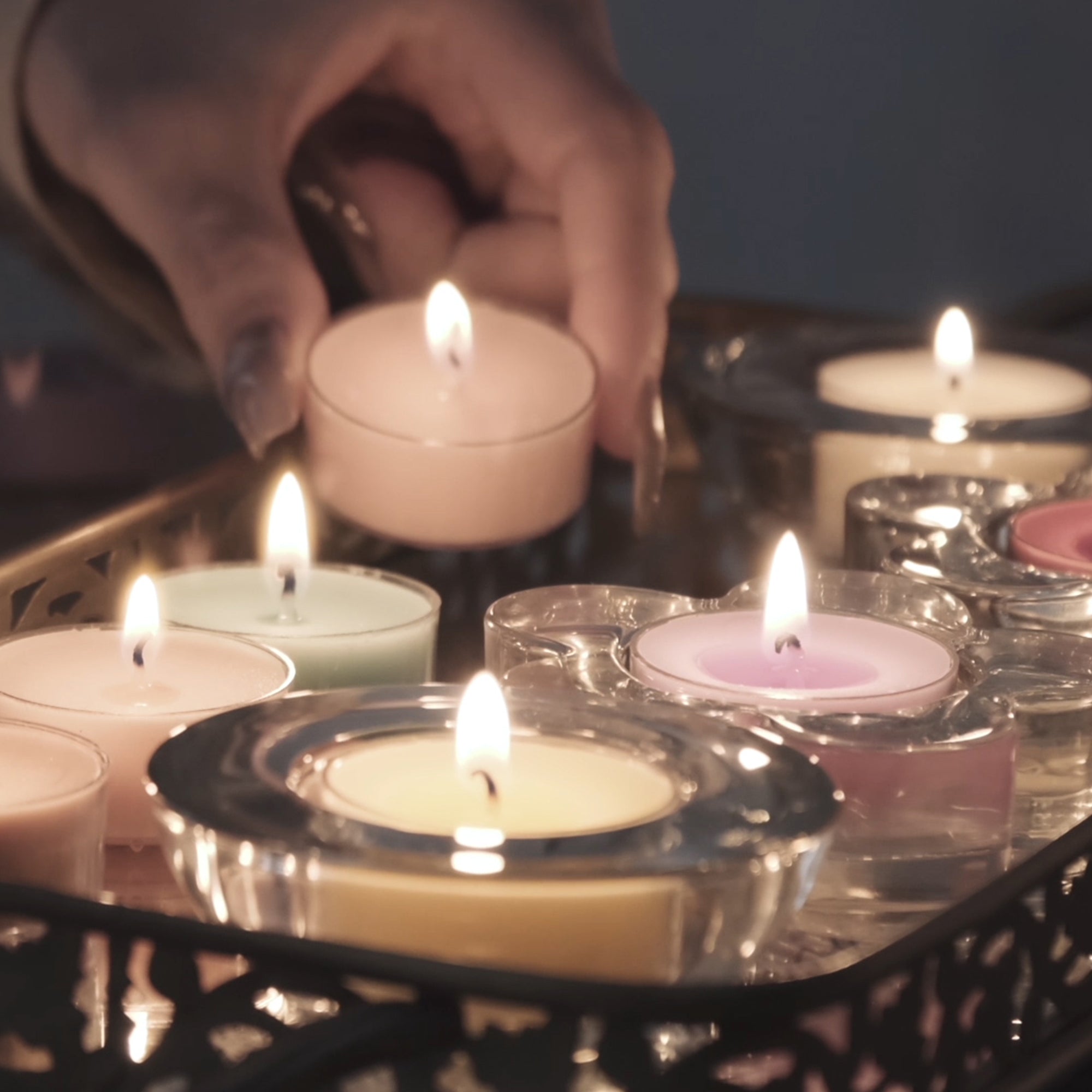 The Guiding Flame: Tealight Candles in Cultural and Religious Rituals - VAUCLUSE