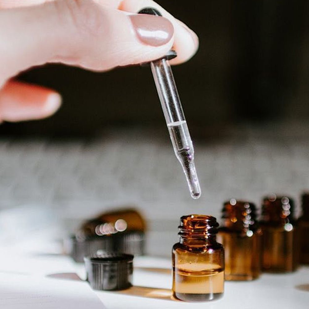 The Science of Essential Oils: Understanding Their Chemical Properties and Effects - VAUCLUSE